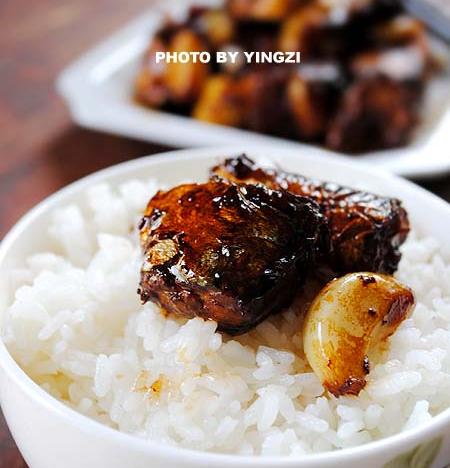 价格最便宜的野生海鱼:蒜焖油胴鱼的做法