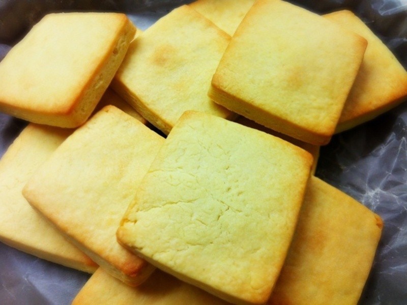 ��ɫ����ƴͼ���ⷭ�Ǳ��ɵ�����