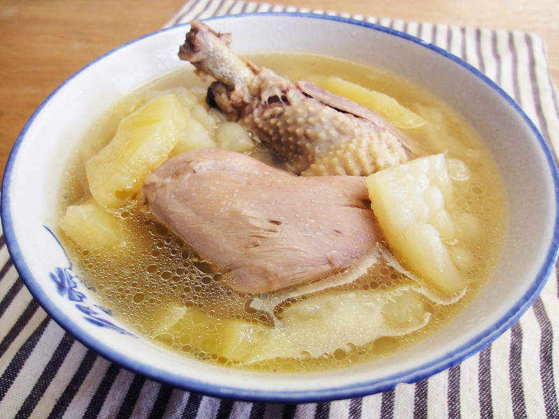 有心食谱:苦瓜凤梨炖鸡汤的做法