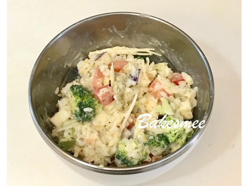 �h����������