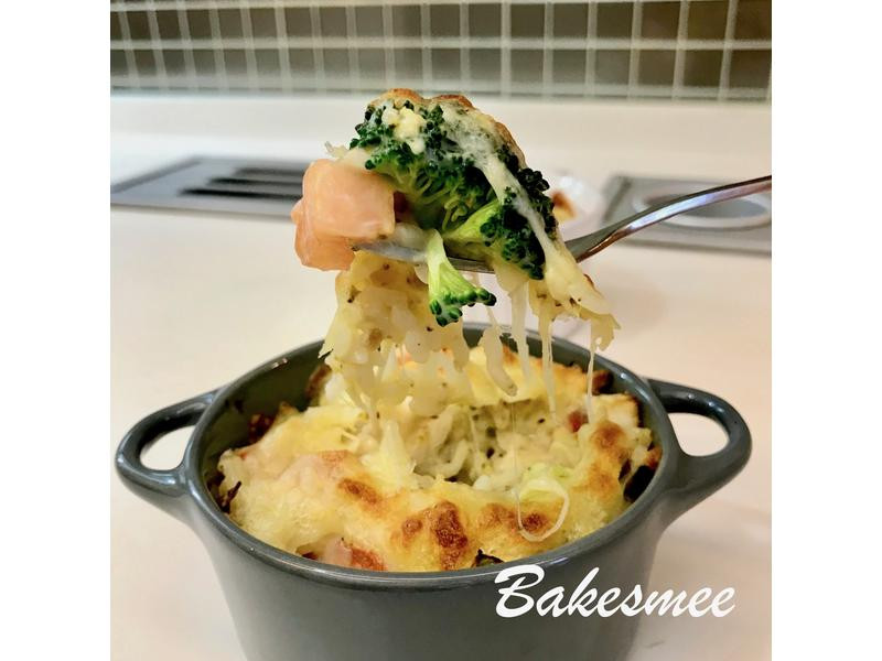 �h����������