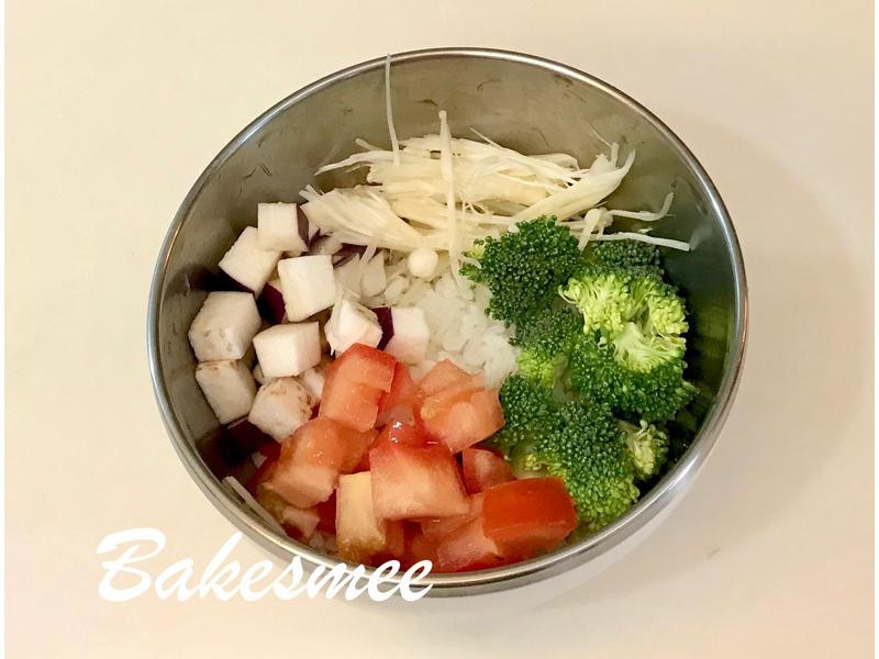 �h����������