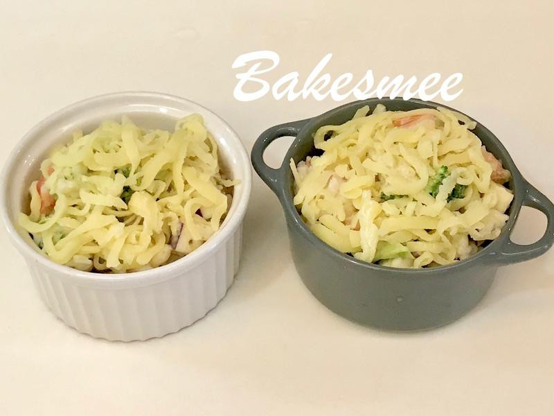 �h����������