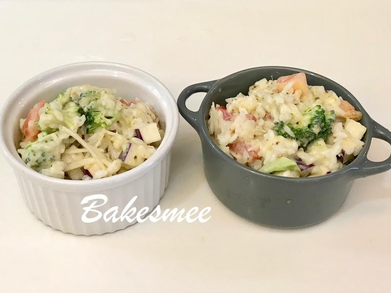 �h����������