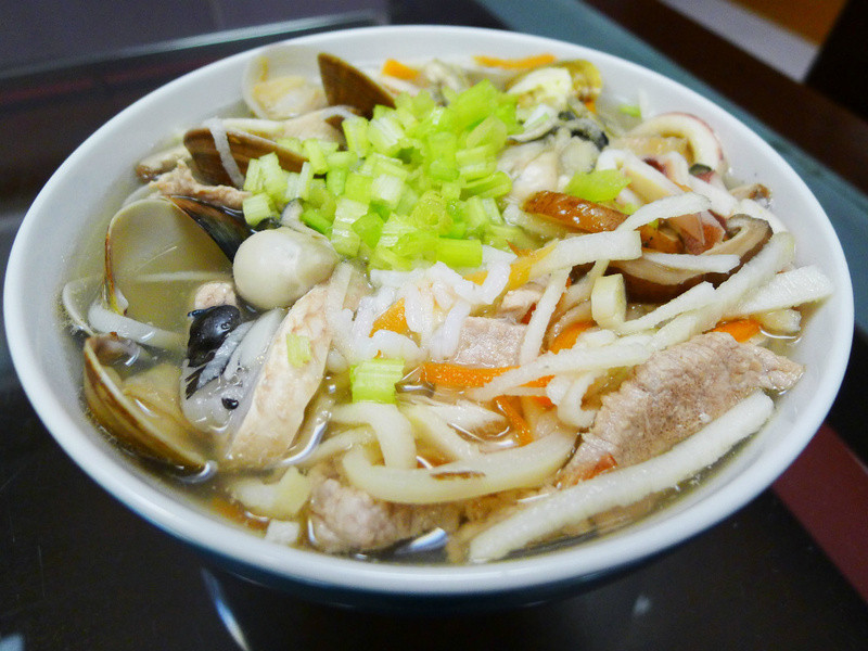 香菇笋丝海鲜粥的做法