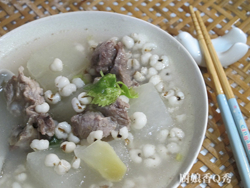 【厨娘香Q秀】冬瓜薏仁排骨汤的做法