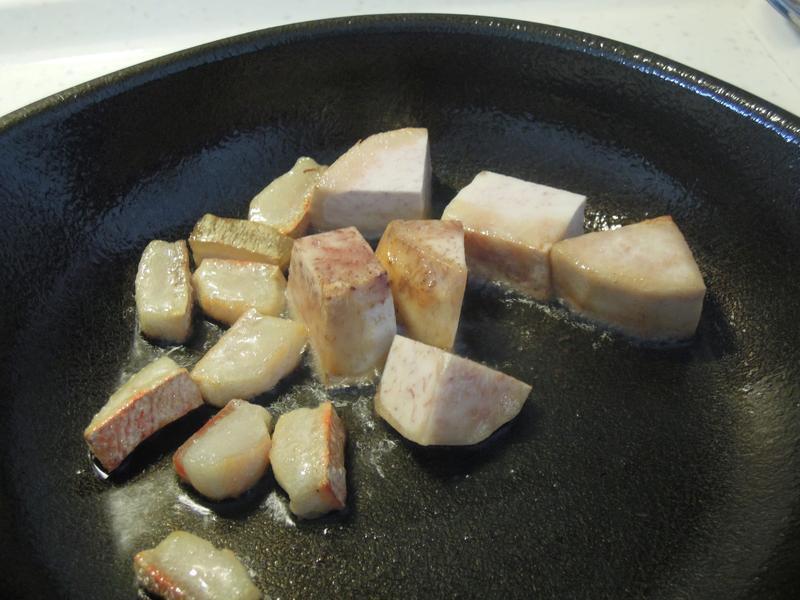 �׶���ͷ���Źǵ�����