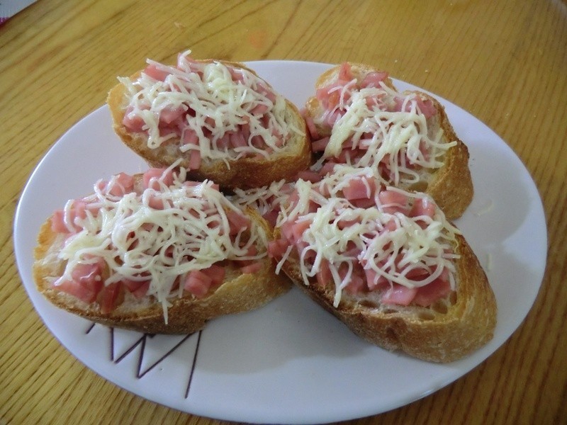 �h������������