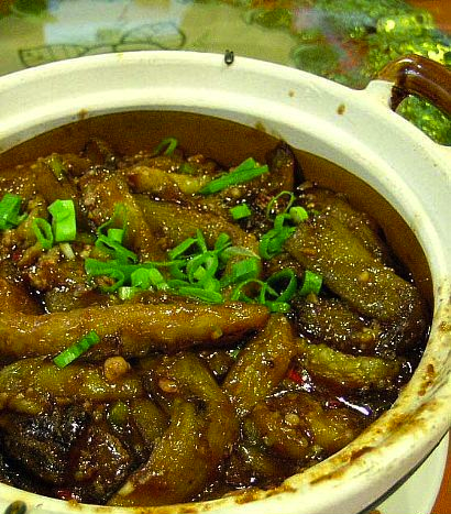 蒜蓉鱼香茄子煲的做法