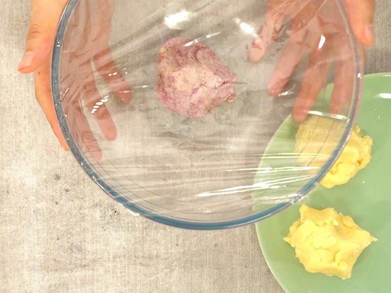 ��ɫѩ����ɵ�����