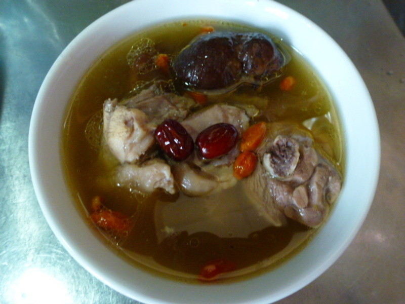 补元气~香菇红枣枸杞汤的做法