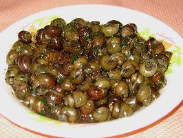 ��ʯ��ɫ�����������ԣ���ˮ�ٺϣ�������