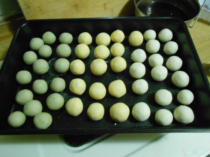 ��ʽ��ɫ�����ӵ�����