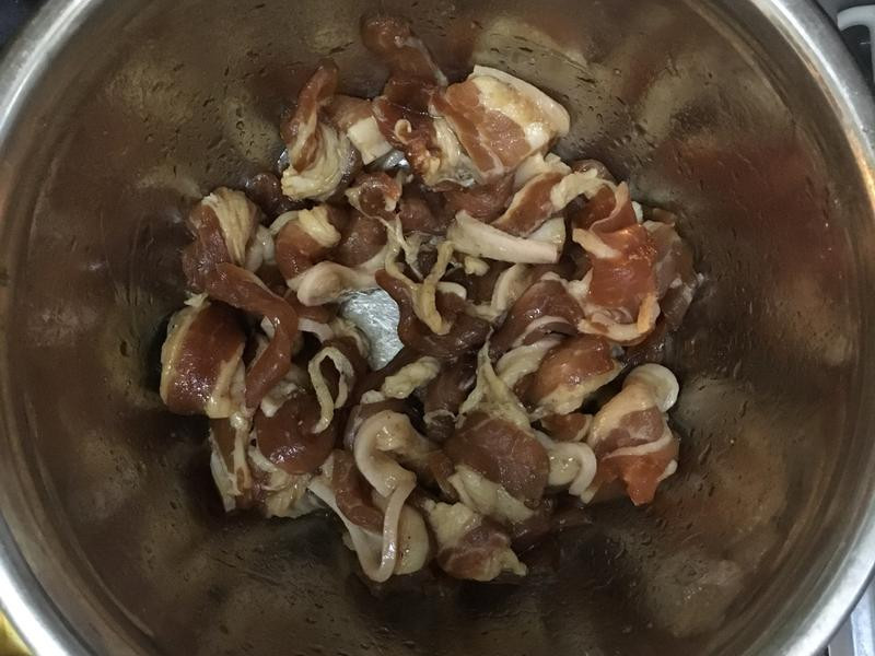 ��ɫ�����廨�������