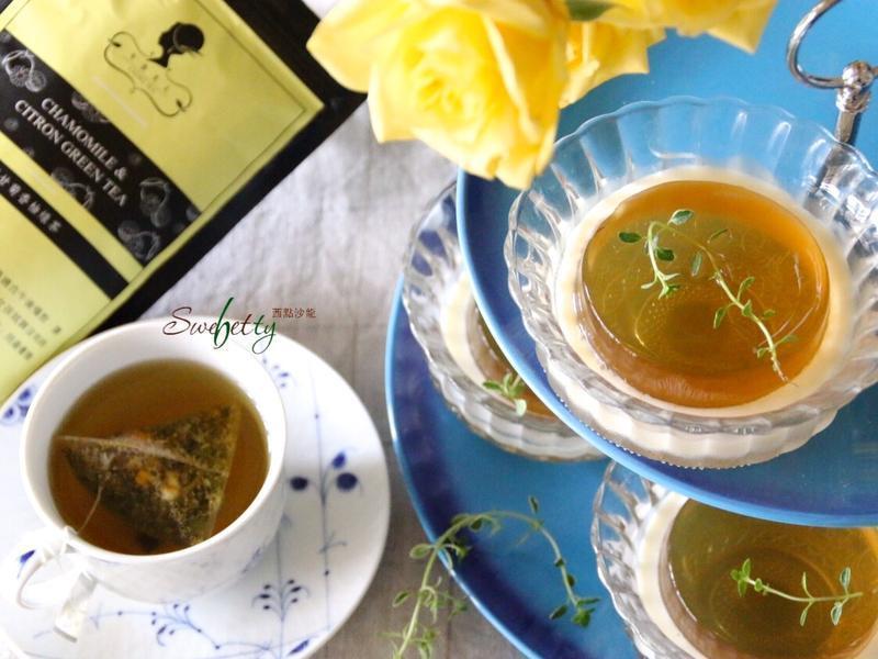 洋甘菊香柚绿茶冻佐蜂蜜优格酱【午茶夫人】的做法