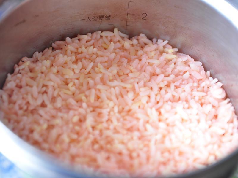 ���ĩ��������̨���ɫ�ס�������