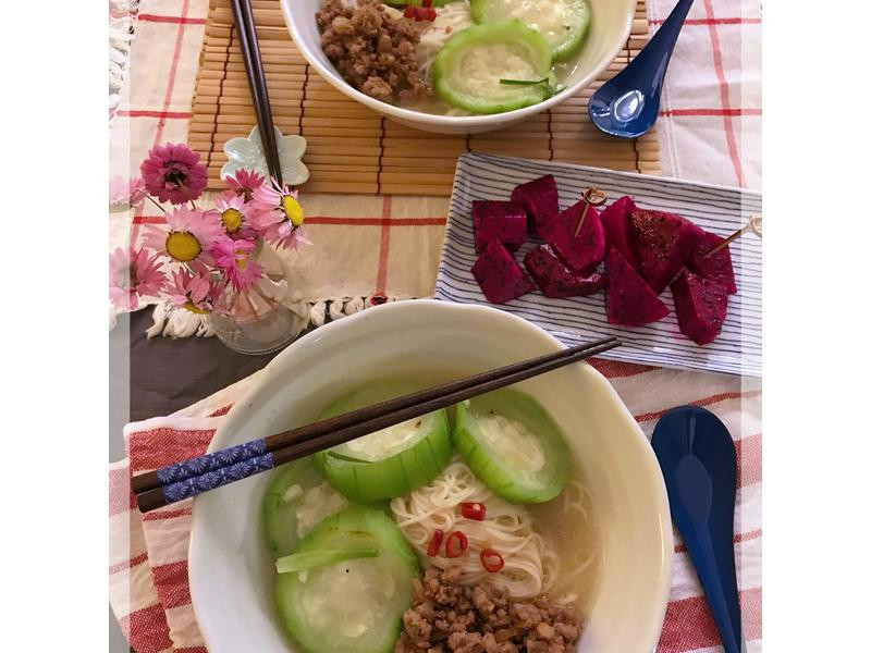 ˿����ĩ���ߵ�����