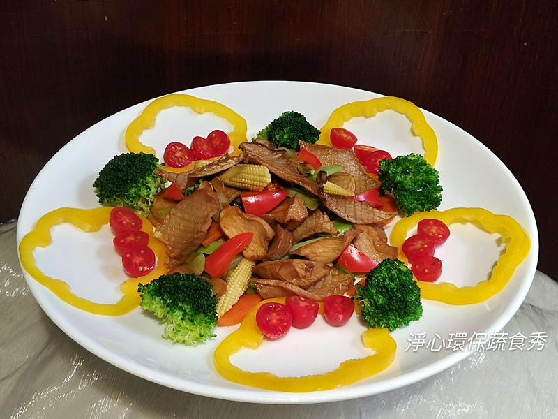 三杯彩椒杏鲍菇的做法