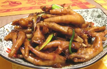 ���н����˷�צ������