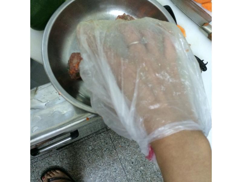 С�˰���ɫ�����ӵ�����