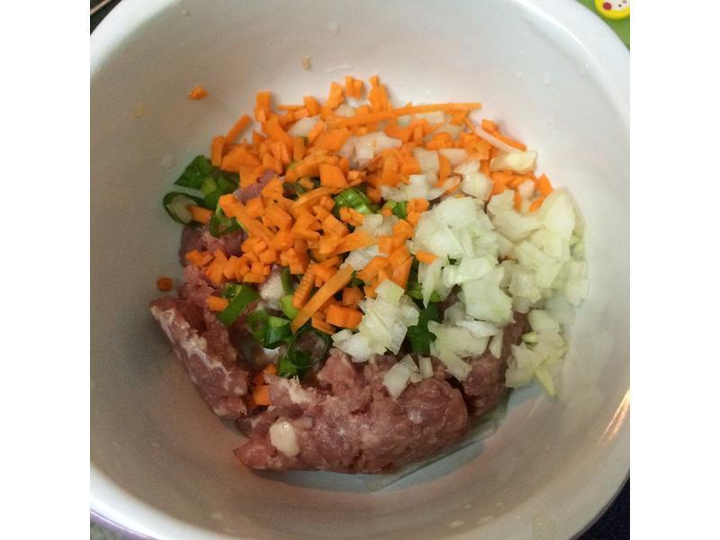 С�˰���ɫ�����ӵ�����