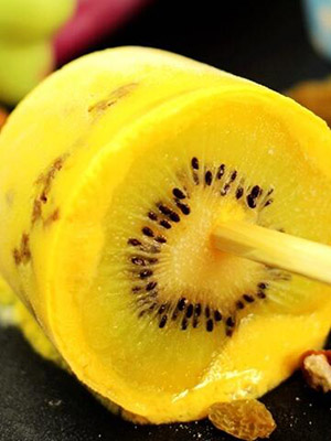 酸奶芒果冰激凌的做法