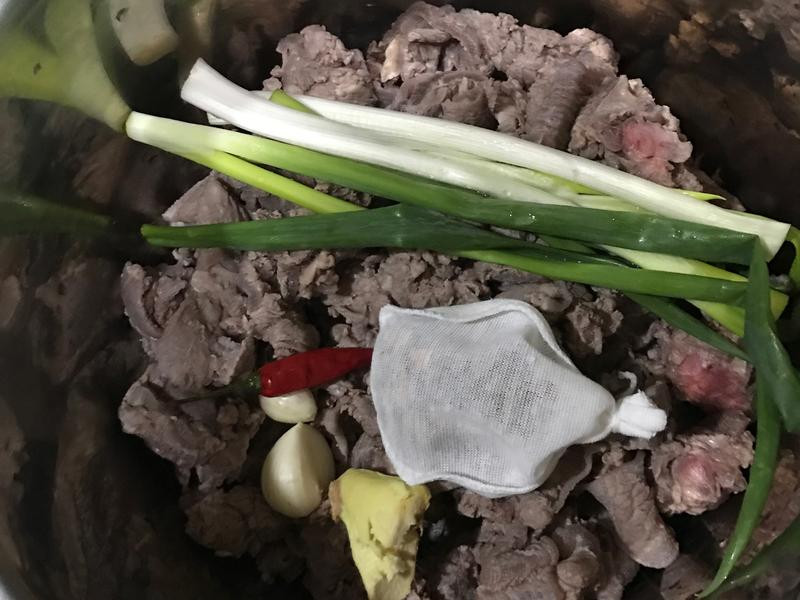 ±�����������