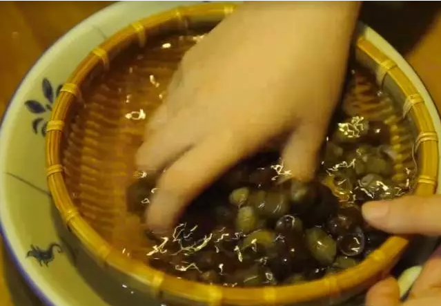 ɳ�轴�����ݵ�����