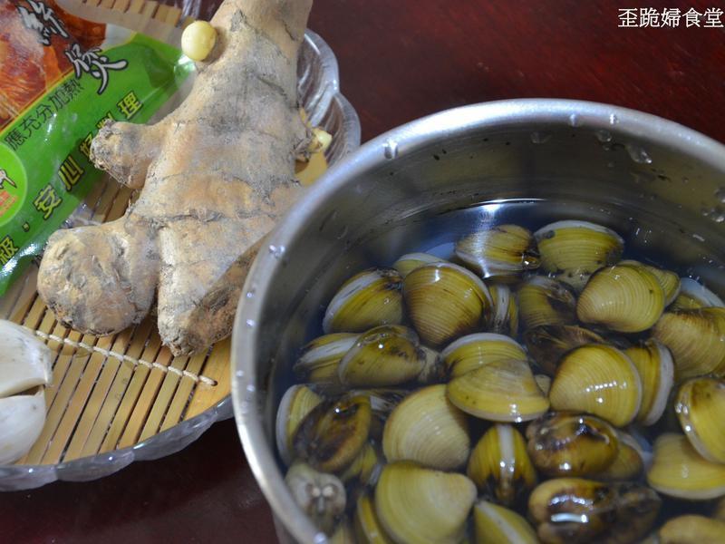 �ƽ����Ͷ��۵�����