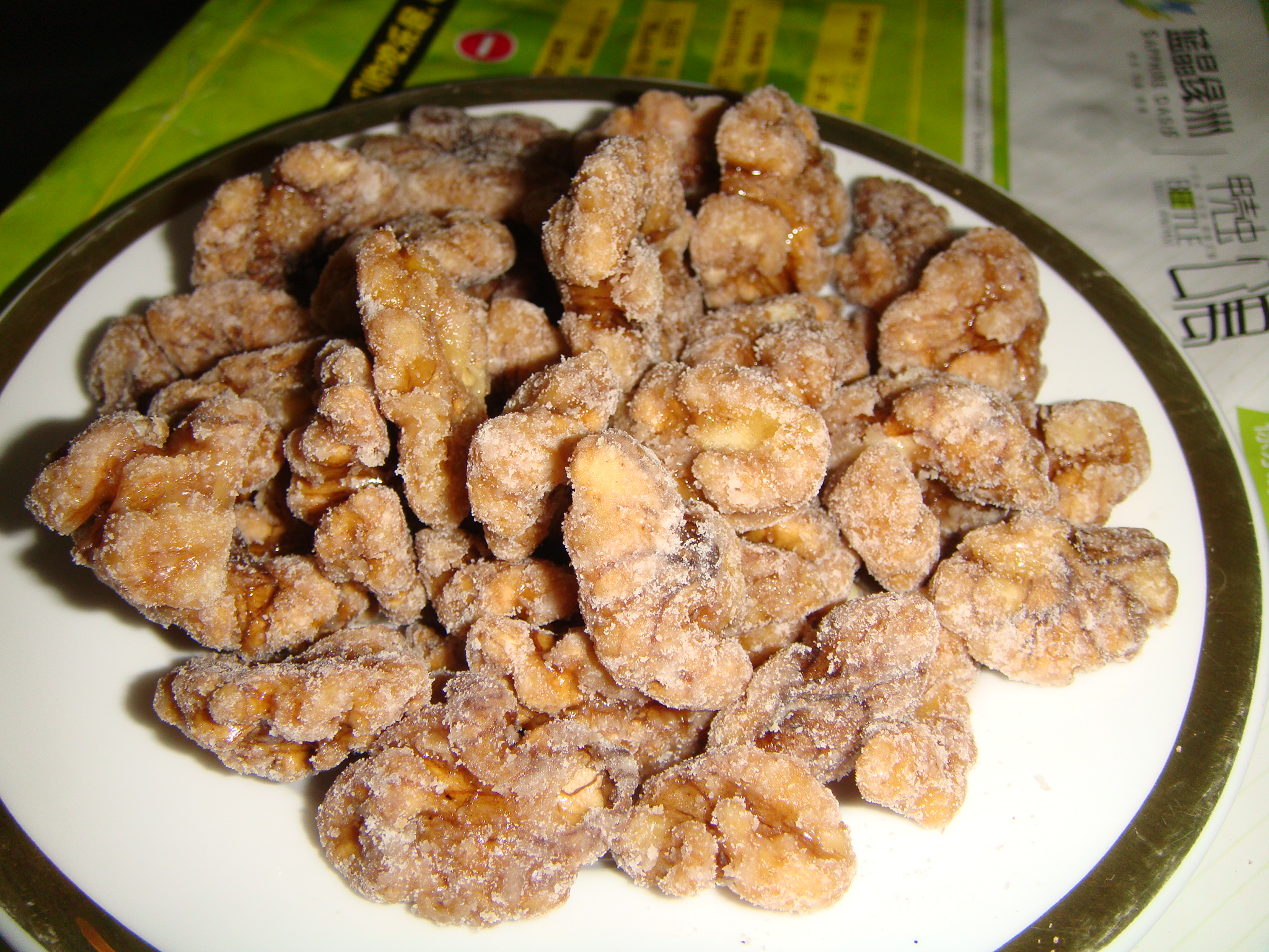 挂霜核桃的做法