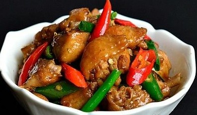 醬香炒鸡翅的做法