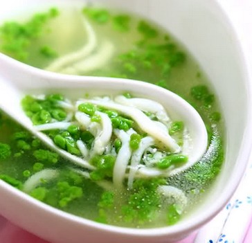 翡翠银鱼羹(4人份)的做法