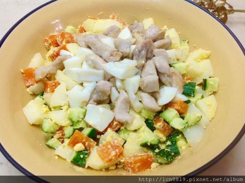 鸡胸肉蔬菜沙拉的做法