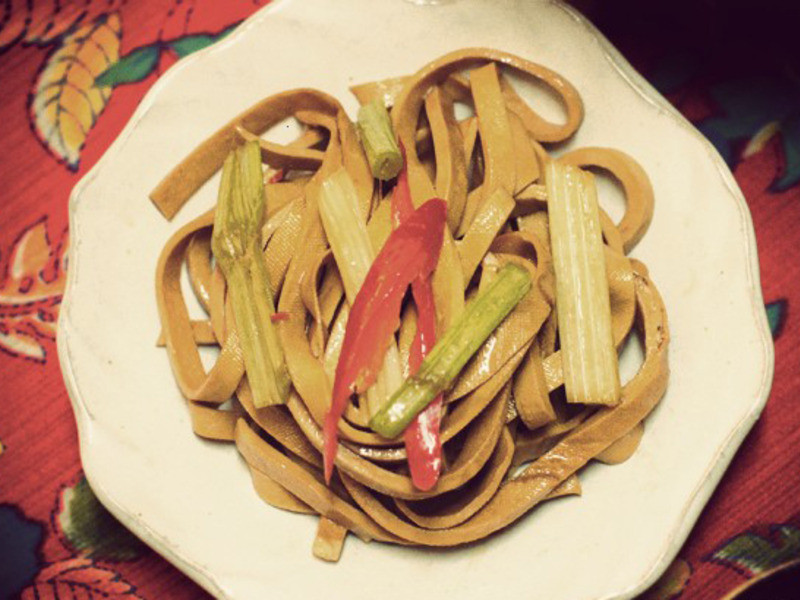 �¾Ʋ�:�����۲˸�˿������