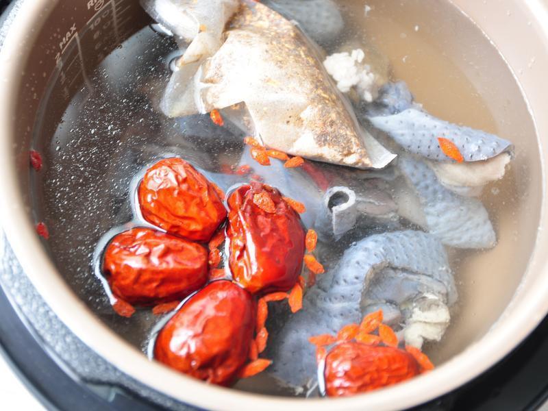 ҩ�����ڹǼ�������