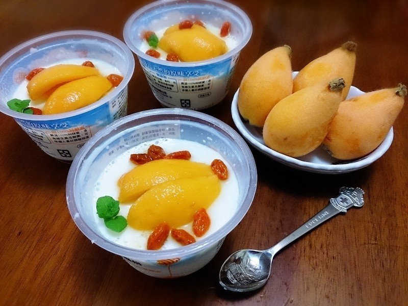 枇杷杏仁奶酪的做法