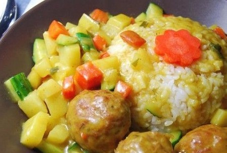 咖喱肉丸盖饭的做法
