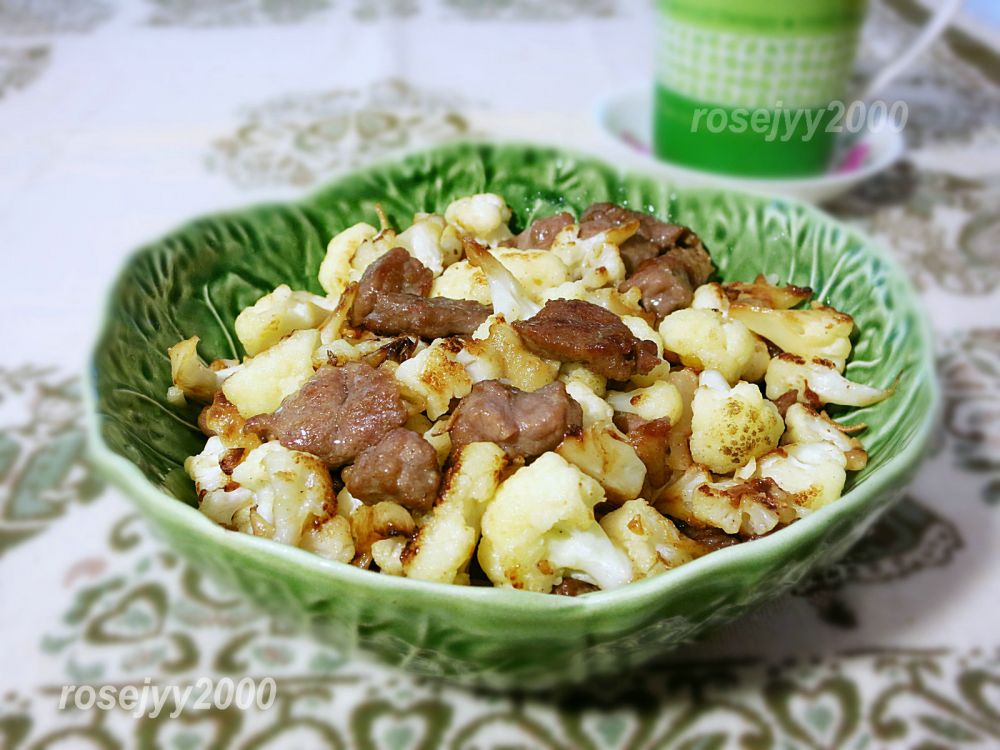 牛肉炒白菜花的做法