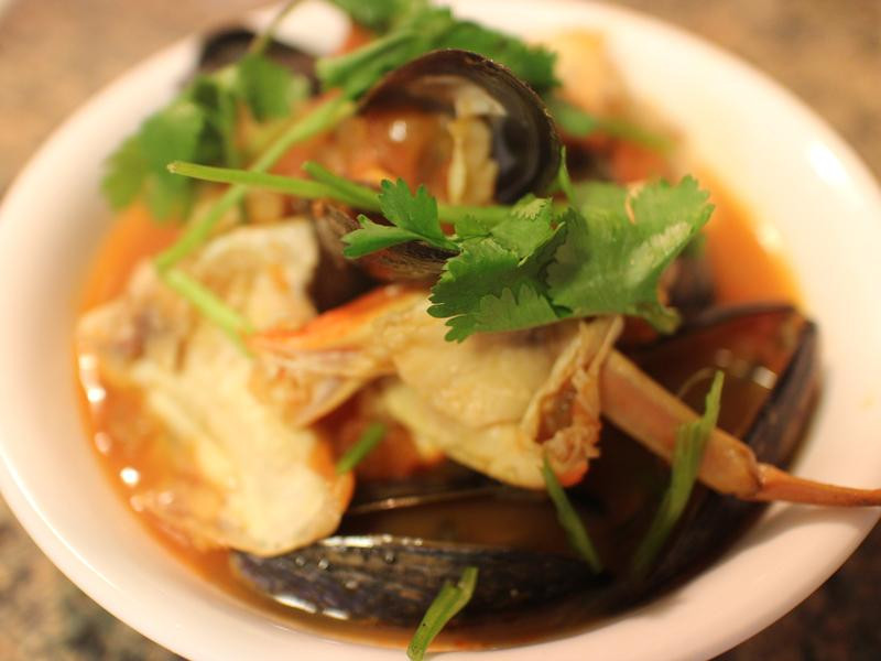 伪西班牙海鲜汤的做法