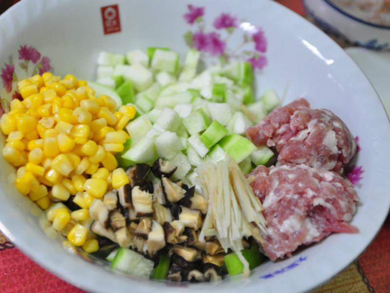 �������м���˿�Ϻ�ζ���׸�������