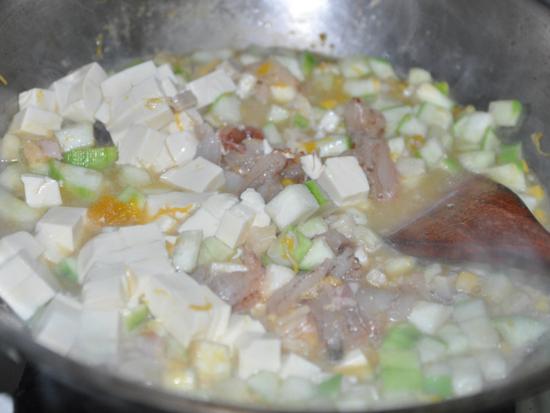 �������м���˿�Ϻ�ζ���׸�������