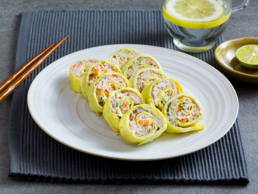 蒸猪肉蛋卷的做法