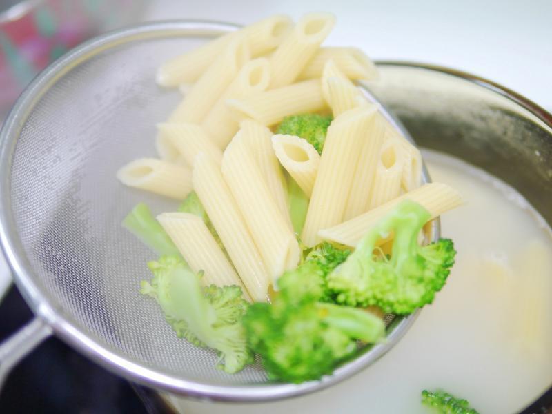 �򵥶��������׽������б���������