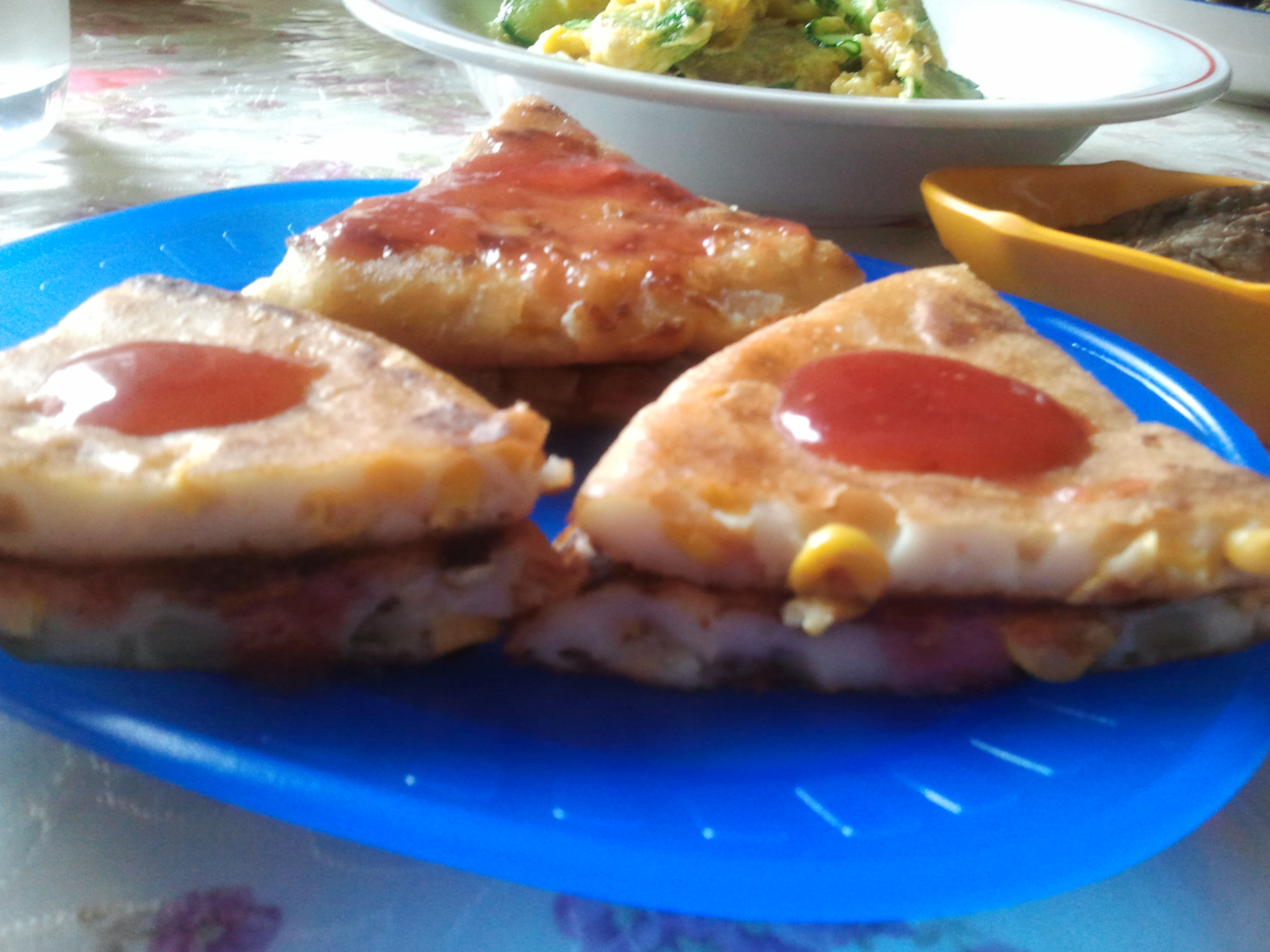 ѧ����ͣ����ײ�ݮ���ı�������