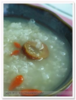 山楂枸杞米粥的做法