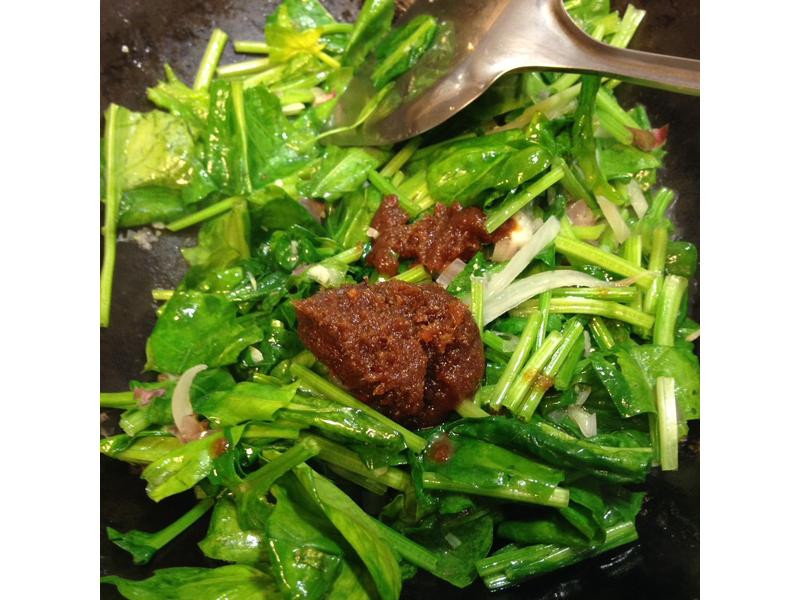 ɳ�躣�ʳ��׷۵�����