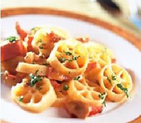 起士燻肉蛋面的做法