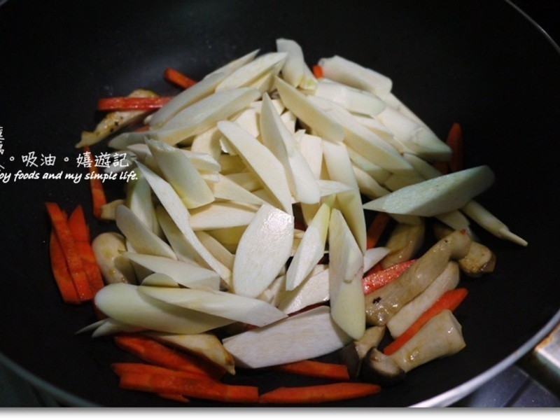 ���R���������