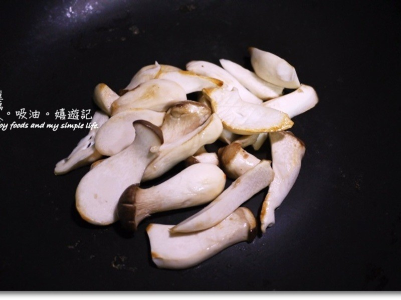 ���R���������