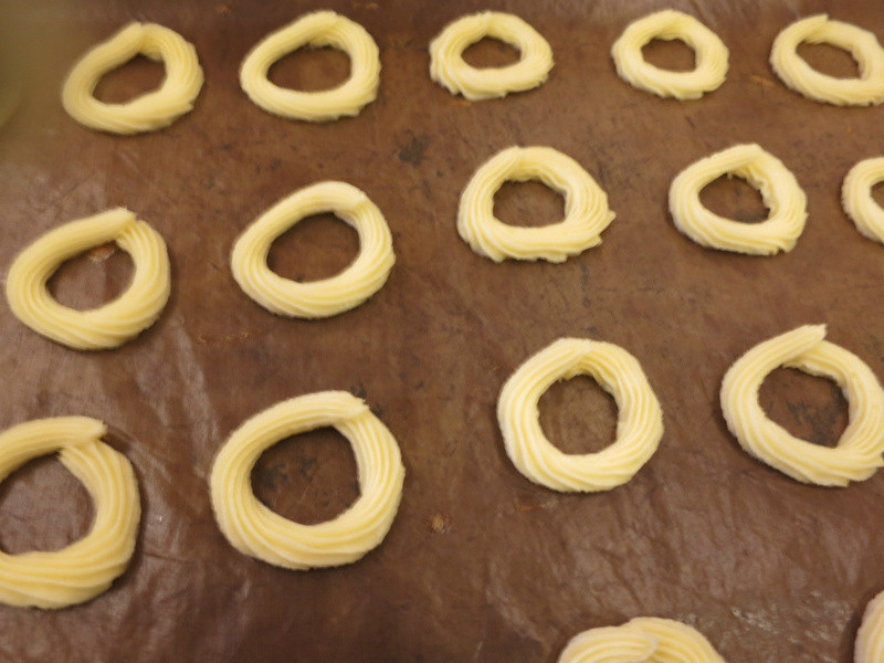 ���ʷ��۽���Ȧ��������